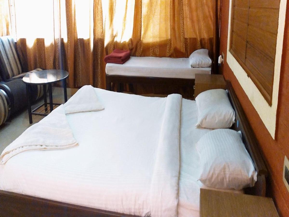 Cs County Resort Sakleshpur Extérieur photo