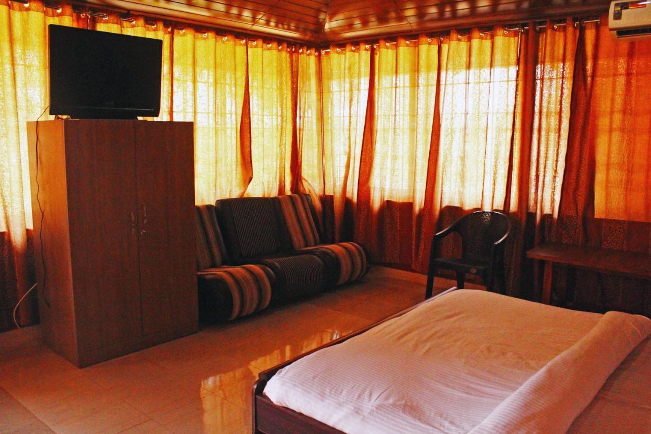 Cs County Resort Sakleshpur Extérieur photo