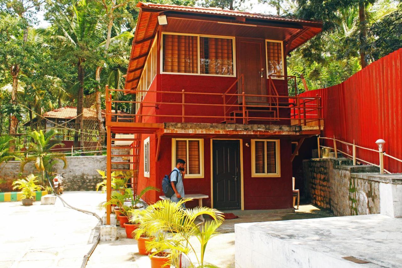 Cs County Resort Sakleshpur Extérieur photo