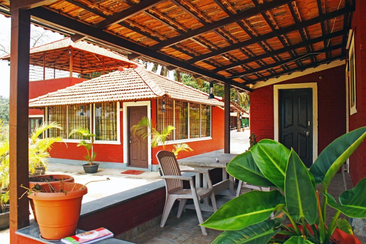 Cs County Resort Sakleshpur Extérieur photo